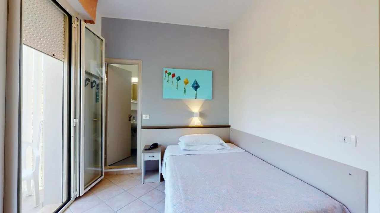 Hotel Excelsior Cervia 3*,