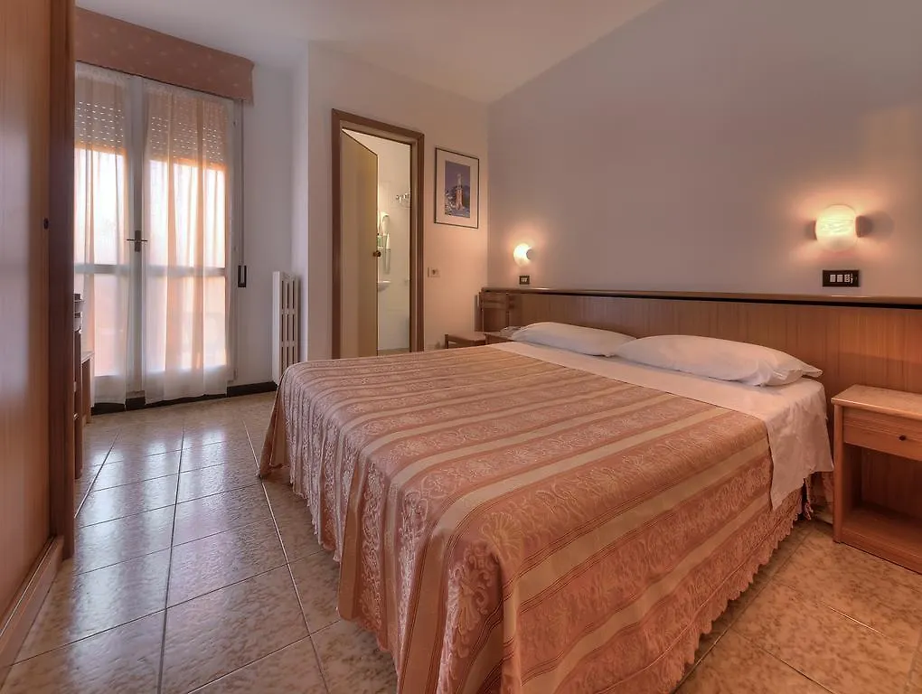 Hotel Excelsior Cervia 3*,  Italia