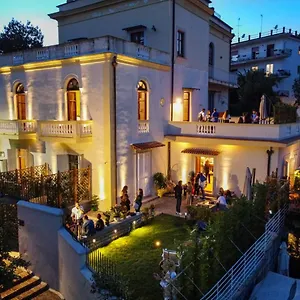 Relais Montedonzelli Couette-café