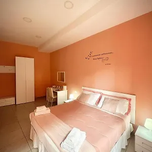 Rianna House Couette-café